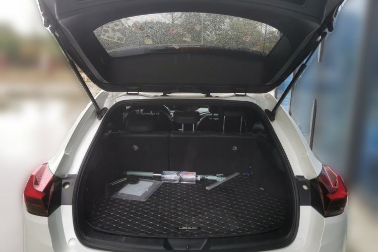 Used Lexus UX 2020 260h Explore-Cool Edition Trunk