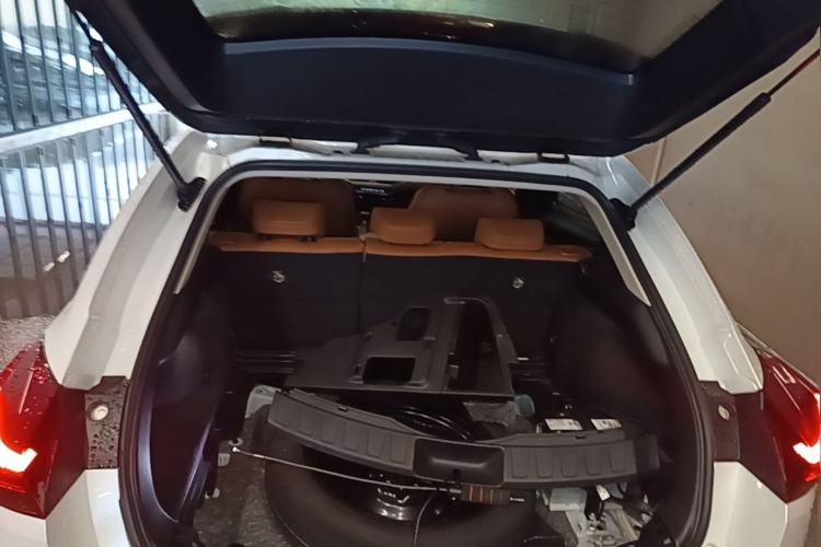 Used Lexus UX 2020 260h Explore & Adventure Edition Trunk