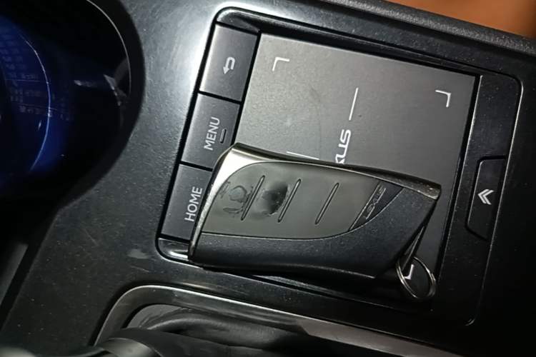 Used Lexus UX 2020 260h Explore-Cool Edition Vehicle Key