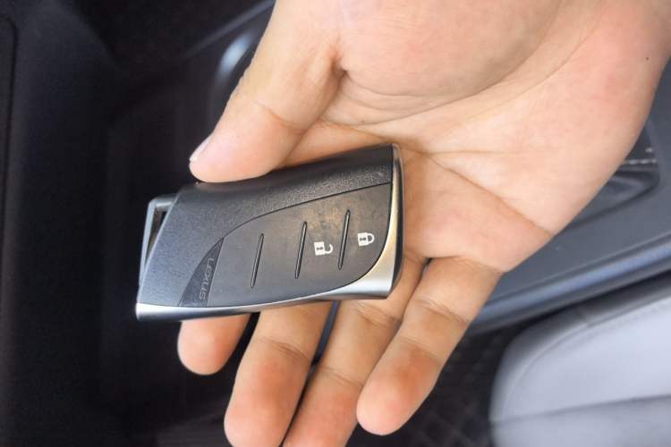 Used Lexus UX 2020 260h Explore-Cool Edition Vehicle Key