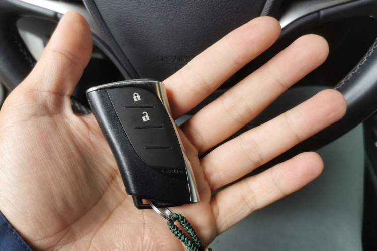 Used Lexus UX 2020 260h Explore-Cool Edition Vehicle Key