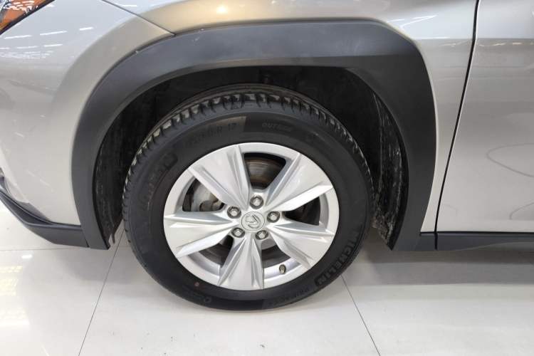 Used Lexus UX 2022 260h Explore-Cool Edition Exterior 7
