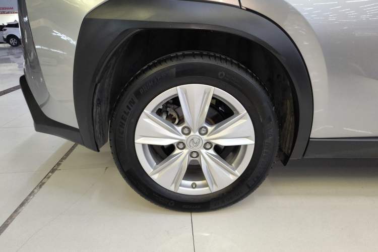Used Lexus UX 2022 260h Explore-Cool Edition Exterior 8