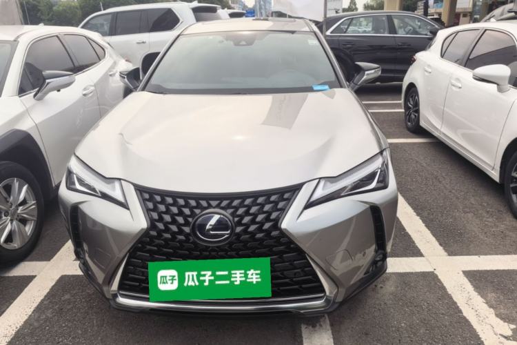 Used Lexus UX 2022 260h Explore-Edition Front