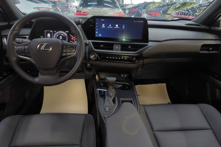 Used Lexus UX 2022 260h Explore-Cool Edition Interior 2
