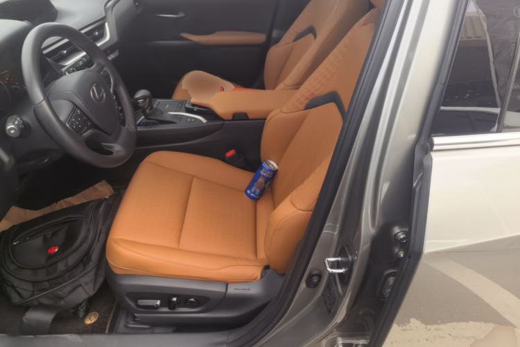 Used Lexus UX 2022 260h Explore-Edition Left Front Seat