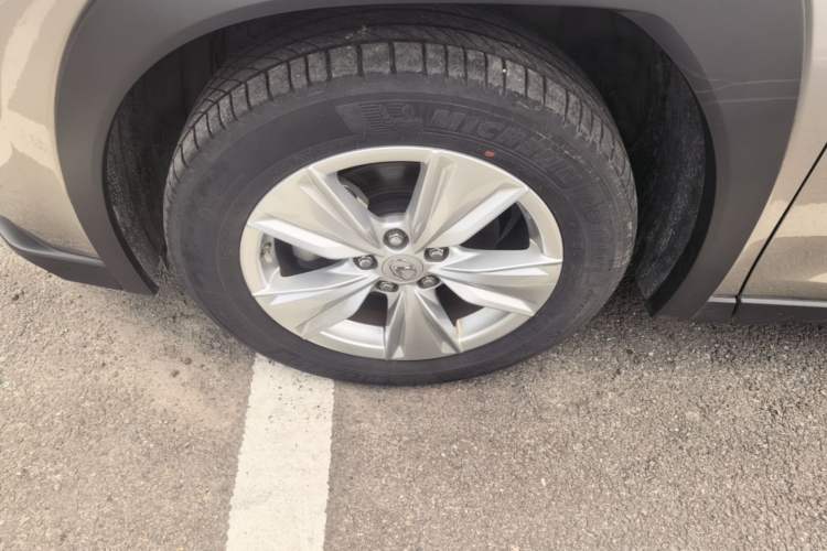 Used Lexus UX 2022 260h Explore-Edition Left Front Wheel Hub