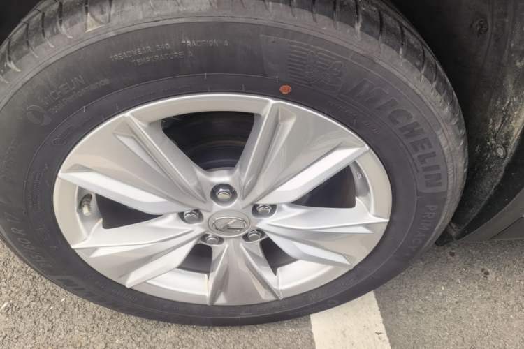 Used Lexus UX 2022 260h Explore-Edition Right Rear Wheel Hub