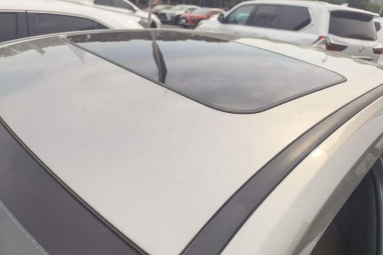 Used Lexus UX 2022 260h Explore-Edition Roof