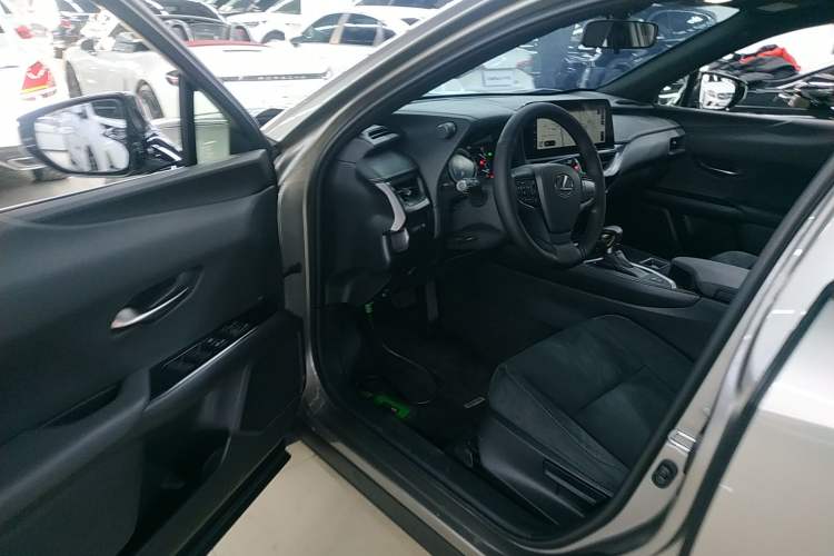 Used Lexus UX 2022 260h Explore Edition Driver Seat