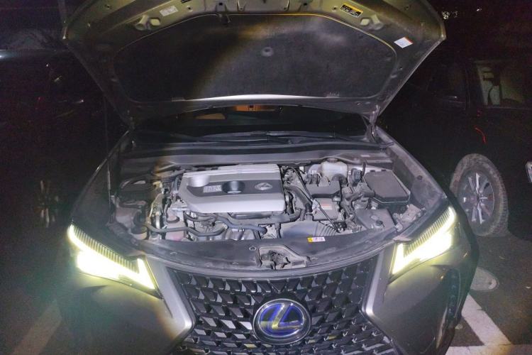 Used Lexus UX 2022 260h Explore-Edition Engine Bay