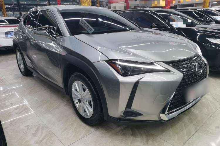 Used Lexus UX 2022 260h Explore-Cool Edition Front Right 45 Deg
