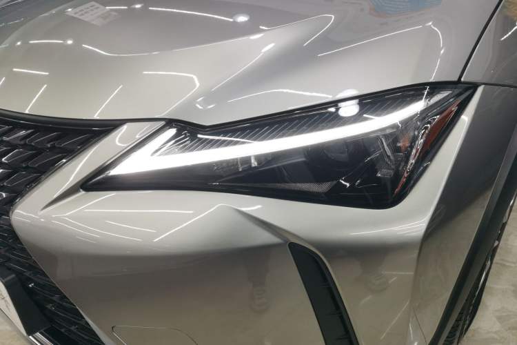 Used Lexus UX 2022 260h Explore-Cool Edition Left Front Headlight