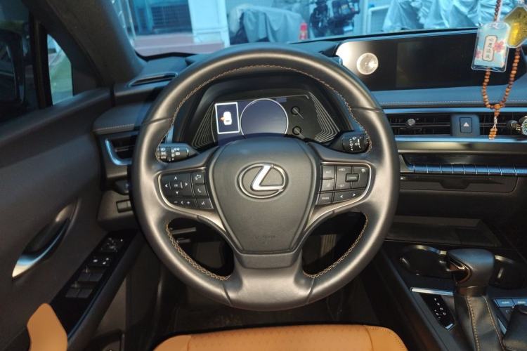 Used Lexus UX 2022 260h Explore-Edition Steering Wheel