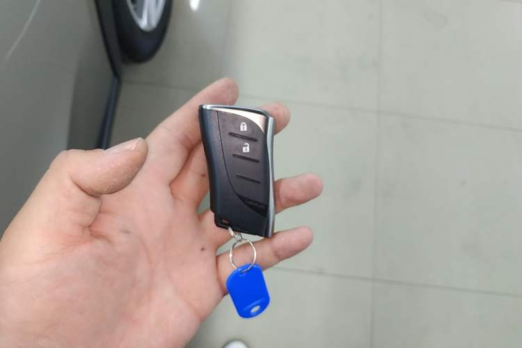 Used Lexus UX 2022 260h Explore Edition Vehicle Key