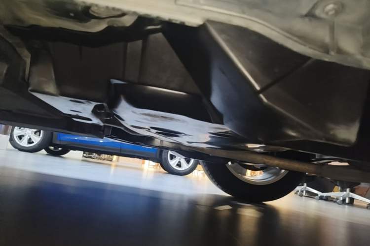 Used Lexus UX 2022 260h Explore-Edition Chassis Rear Left