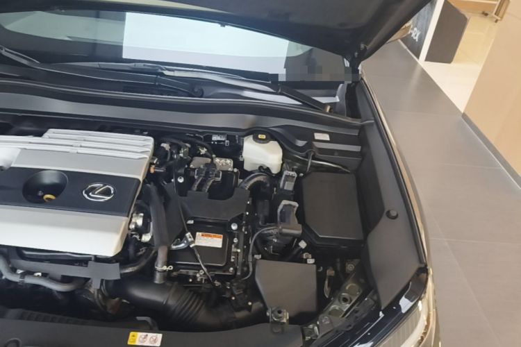 Used Lexus UX 2022 260h Explore-Edition Engine Bay Left