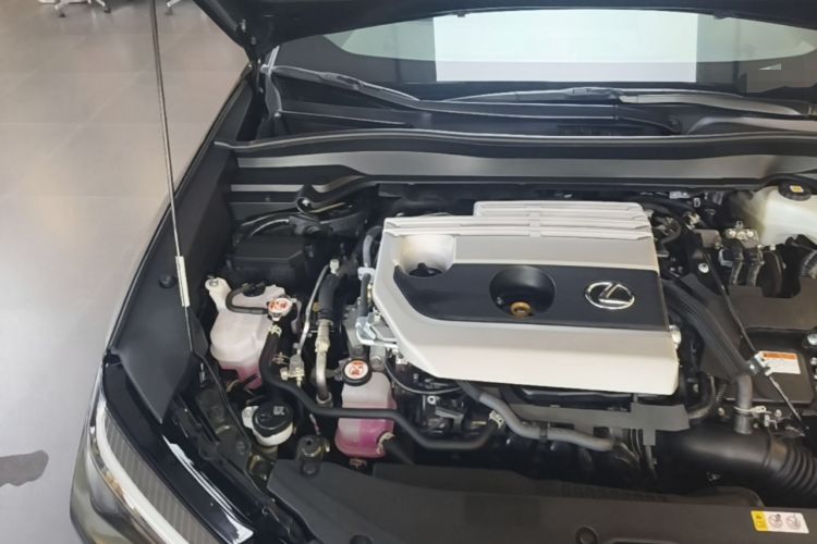 Used Lexus UX 2022 260h Explore-Edition Engine Bay Right