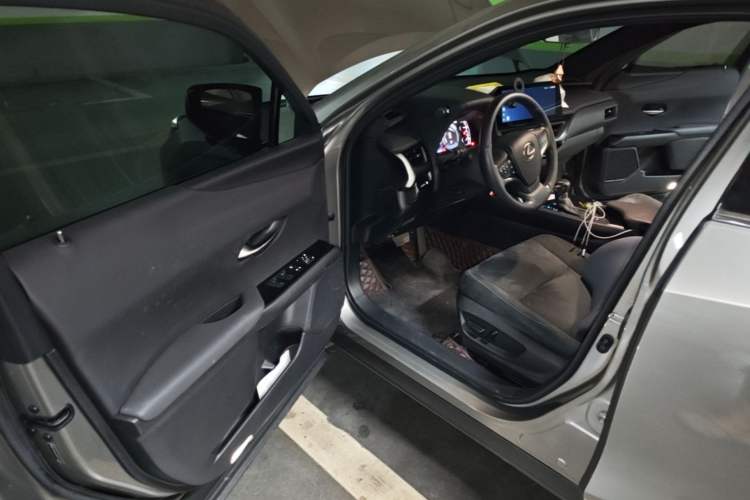 Used Lexus UX 2022 260h Explore Edition Driver Seat
