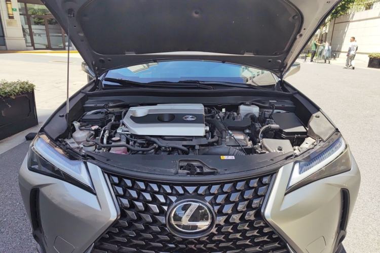 Used Lexus UX 2022 260h Explore-Edition Engine Bay