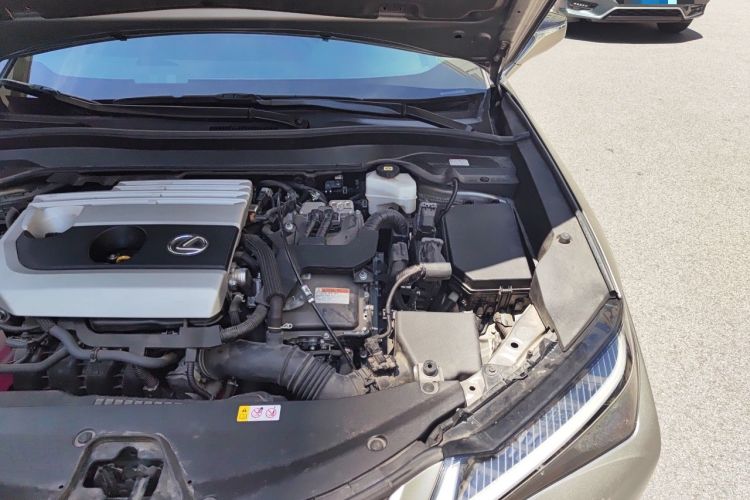 Used Lexus UX 2022 260h Explore-Edition Engine Bay Left