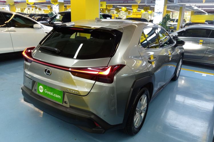 Used Lexus UX 2022 260h Explore-Edition Exterior 5