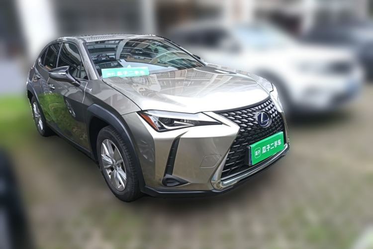 Used Lexus UX 2022 260h Explore-Cool Edition Front Right 45 Deg