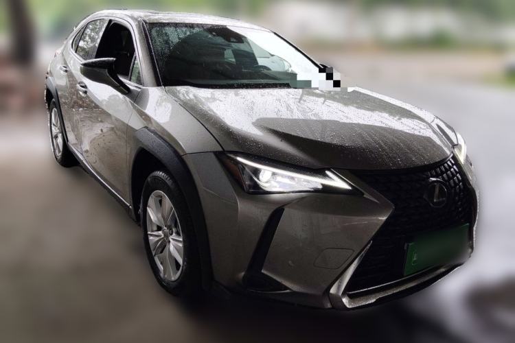 Used Lexus UX 2022 260h Explore-Edition Front Right 45 Deg