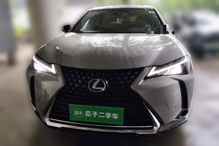 Used Lexus UX 2022 260h Explore-Edition Front