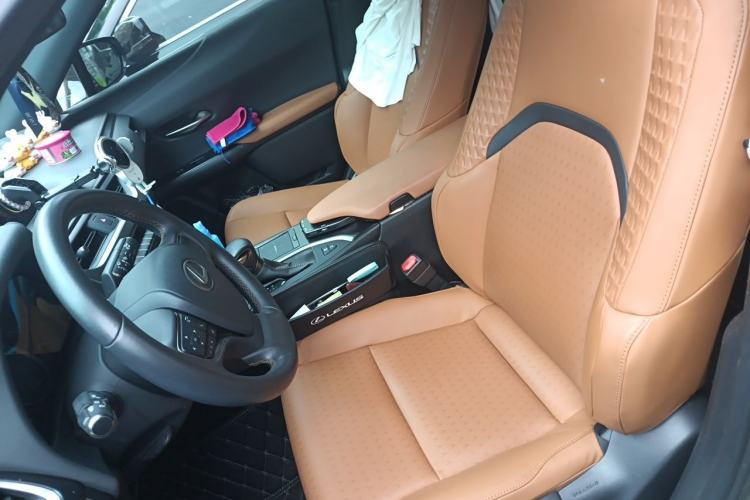 Used Lexus UX 2022 260h Explore-Cool Edition Left Front Seat
