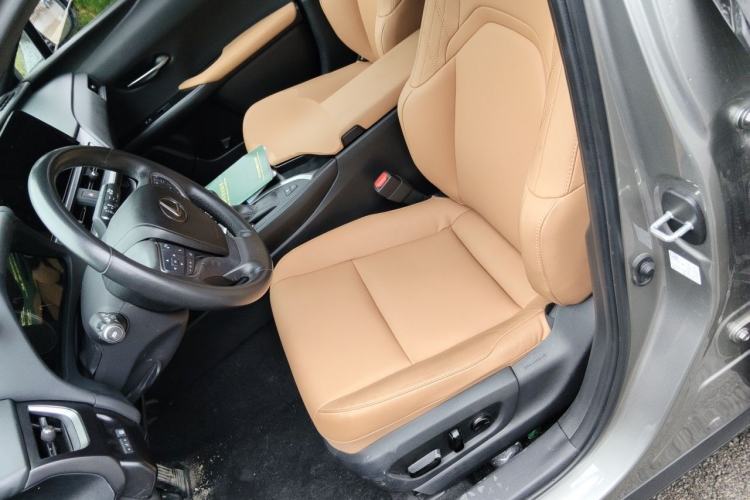 Used Lexus UX 2022 260h Explore-Edition Left Front Seat