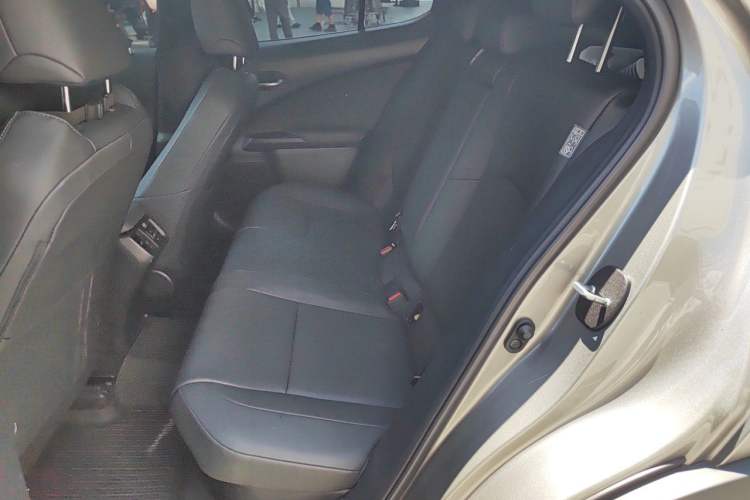 Used Lexus UX 2022 260h Explore-Edition Left Rear Seat