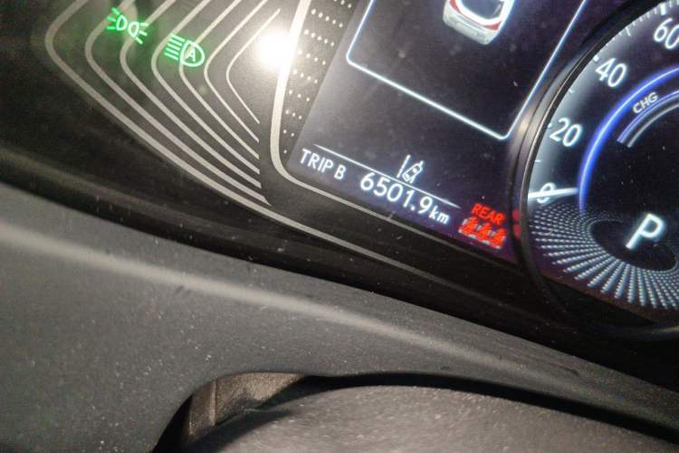 Used Lexus UX 2022 260h Explore-Edition Odometer Close Up