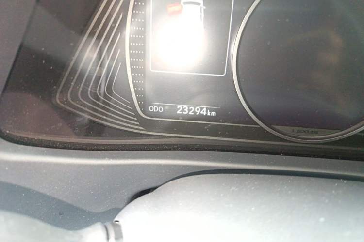 Used Lexus UX 2022 260h Explore-Cool Edition Odometer Close Up