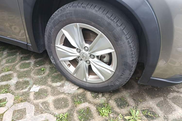 Used Lexus UX 2022 260h Explore-Cool Edition Right Front Wheel Hub