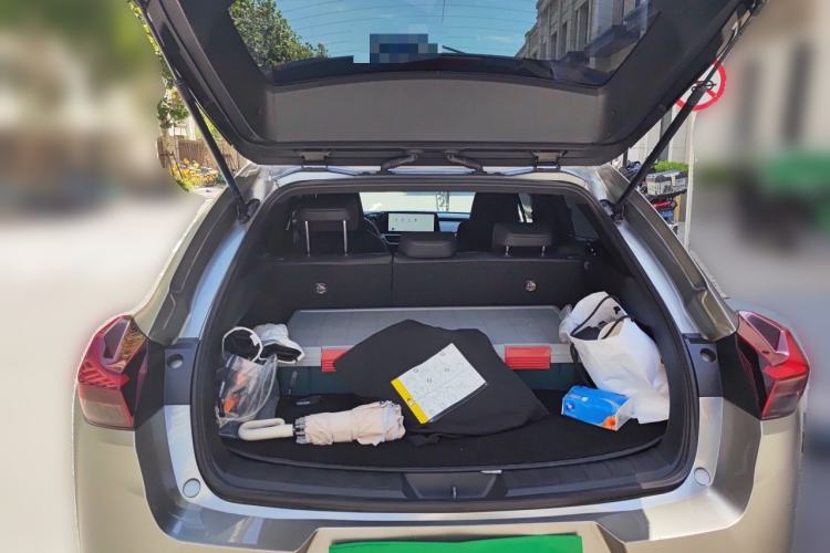 Used Lexus UX 2022 260h Explore-Edition Trunk