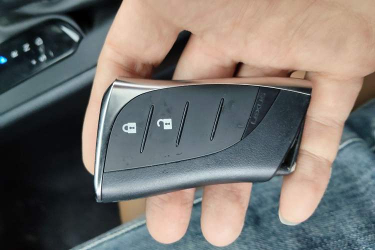 Used Lexus UX 2022 260h Explore-Edition Vehicle Key
