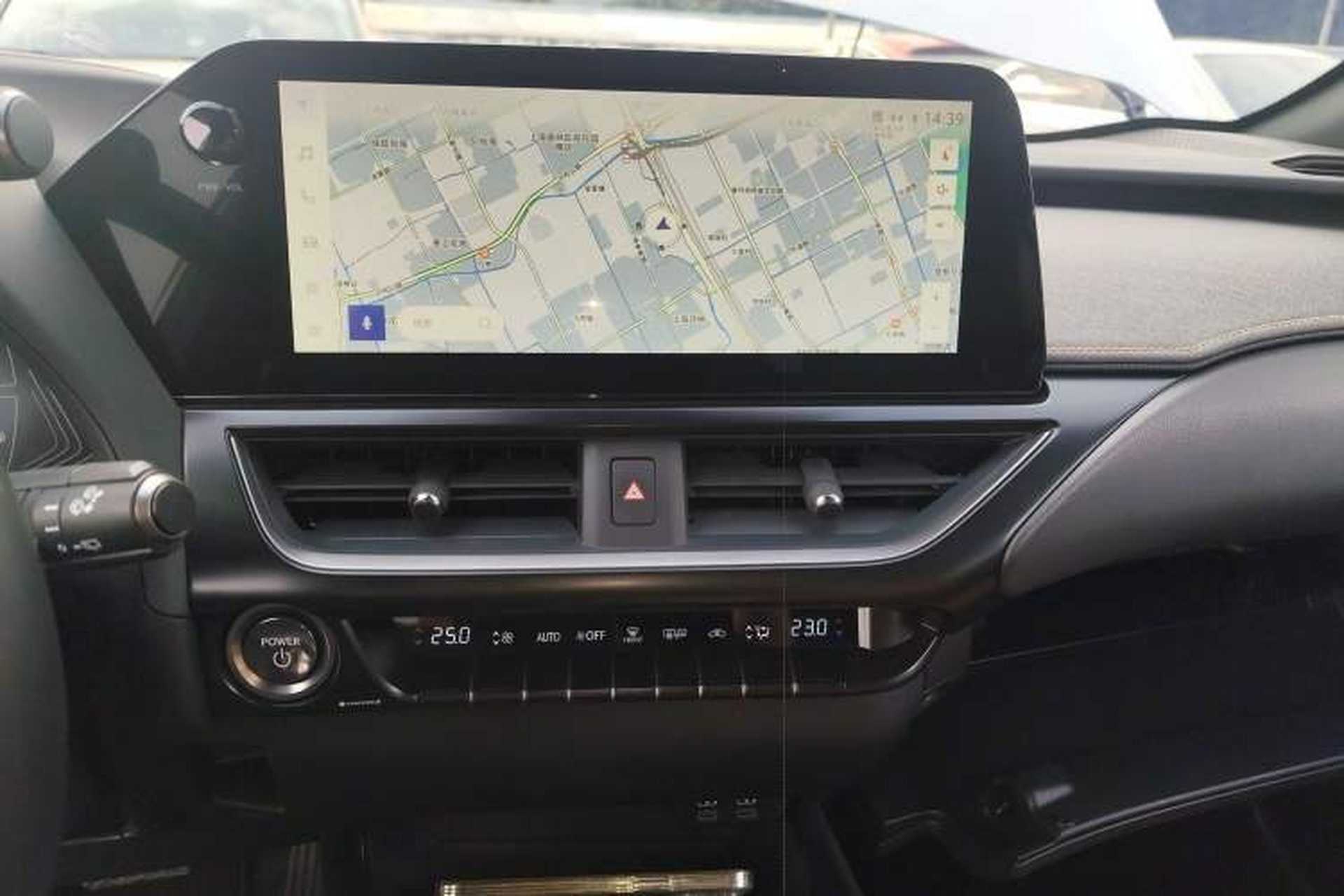 Used Lexus UX 2022 260h Explore-Edition Audio And AC Panel