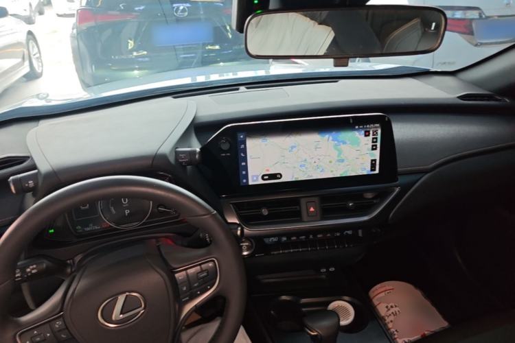 Used Lexus UX 2022 260h Explore-Edition Center Console