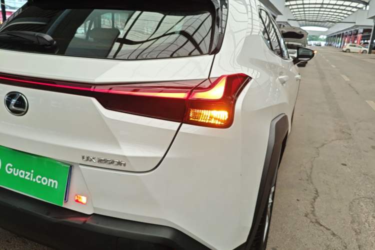 Used Lexus UX 2022 260h Explore Edition Exterior 1