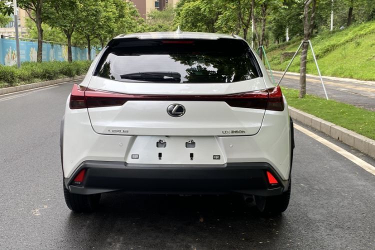 Used Lexus UX 2022 260h Explore-Edition Exterior 3