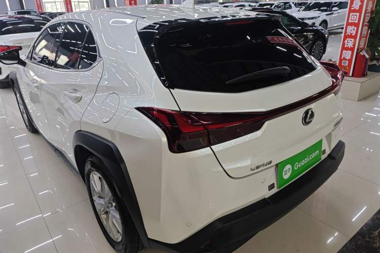 Used Lexus UX 2022 260h Explore-Edition Exterior 3