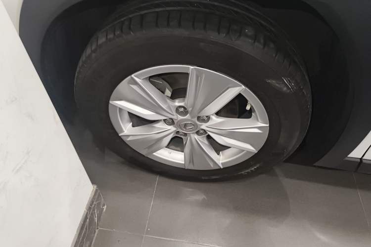 Used Lexus UX 2022 260h Explore-Edition Exterior 4