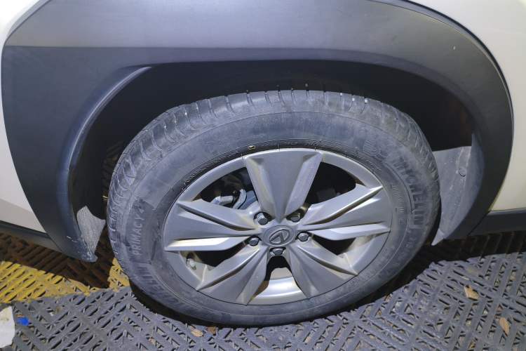 Used Lexus UX 2022 260h Explore-Cool Edition Exterior 5