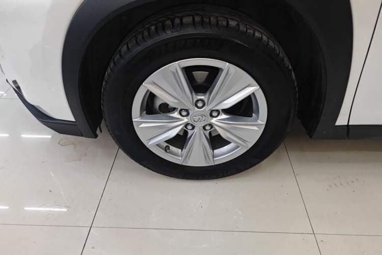 Used Lexus UX 2022 260h Explore-Edition Exterior 7