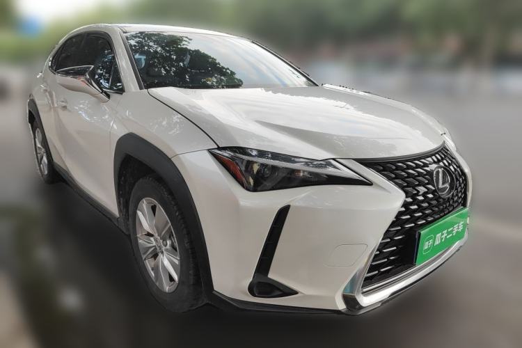 Used Lexus UX 2022 260h Explore-Cool Edition Front Right 45 Deg