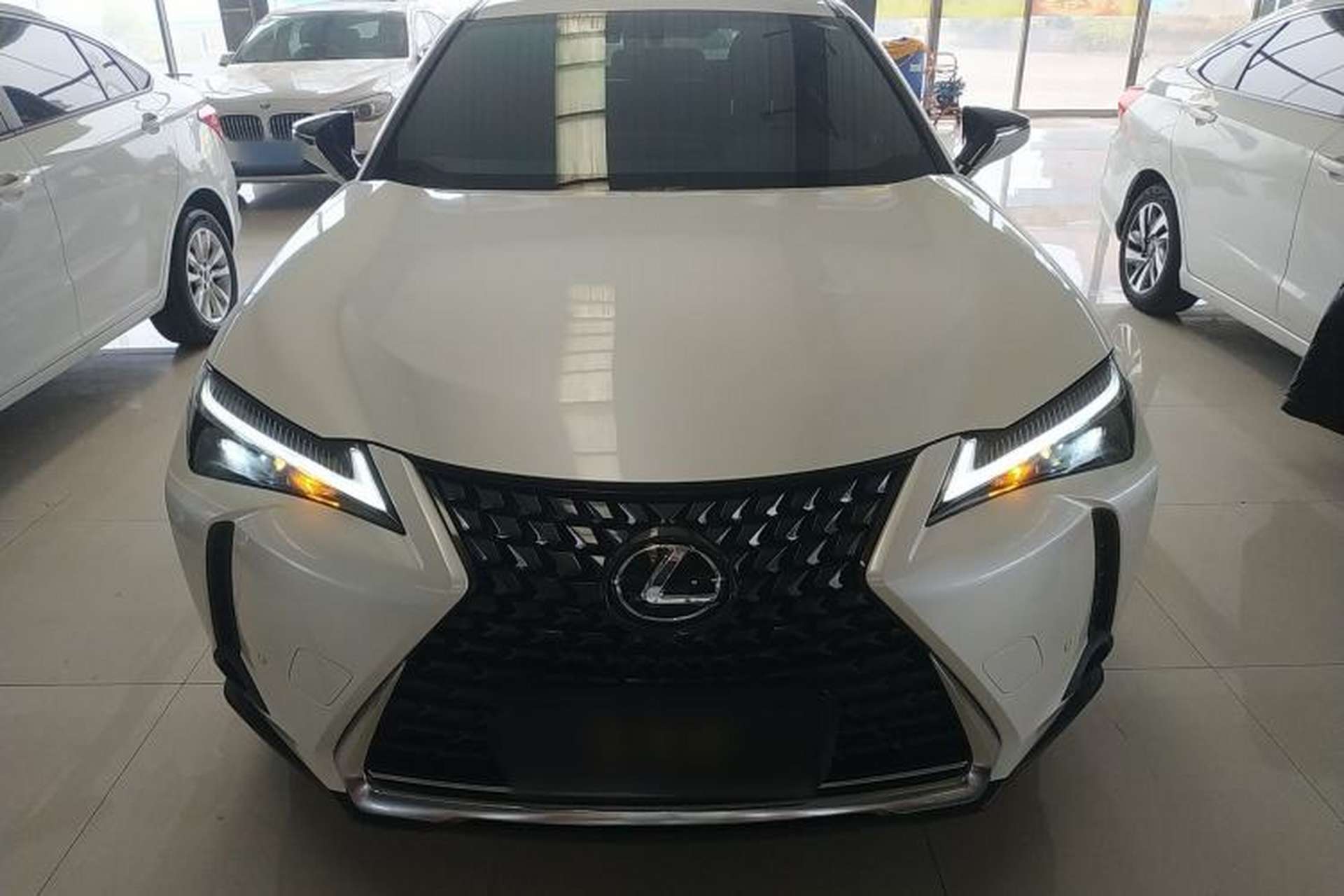 Used Lexus UX 2022 260h Explore-Cool Edition Front