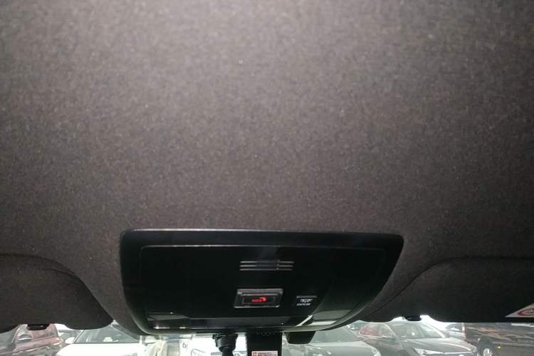 Used Lexus UX 2022 260h Explore-Cool Edition Headliner
