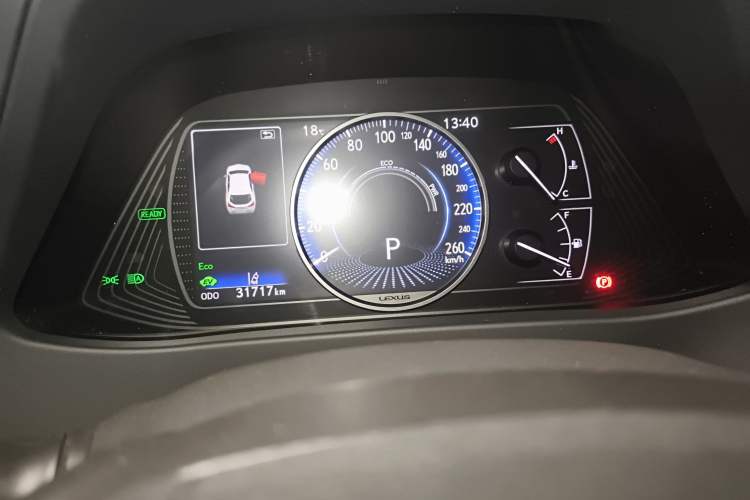 Used Lexus UX 2022 260h Explore-Edition Instrument Cluster