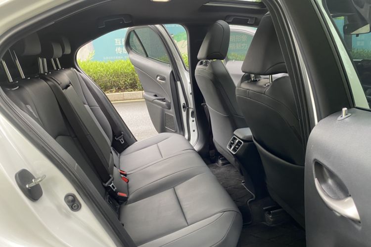 Used Lexus UX 2022 260h Explore-Edition Interior 1
